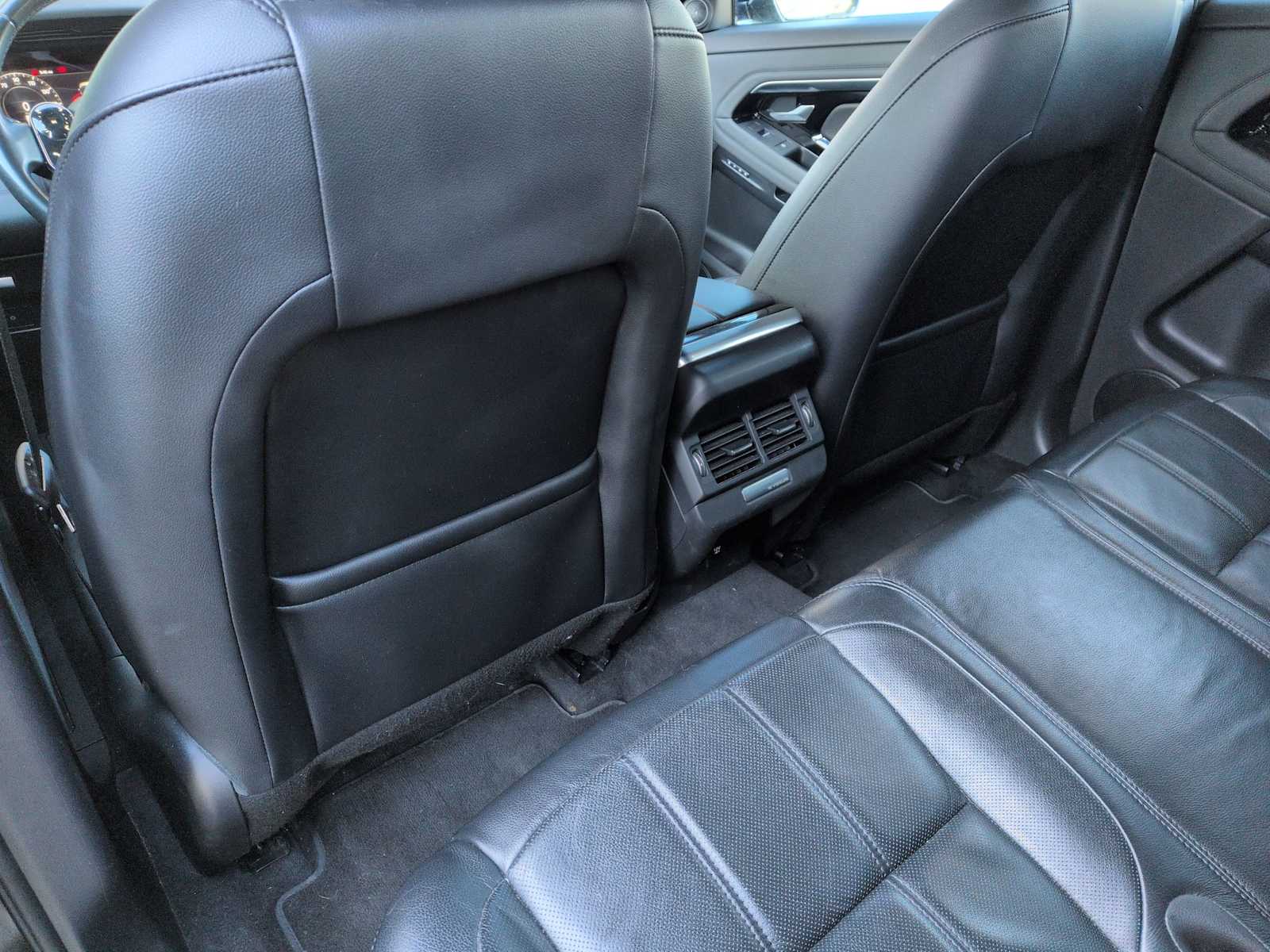 Thumbnail: 2020 Land Rover Range Rover Evoque - 18