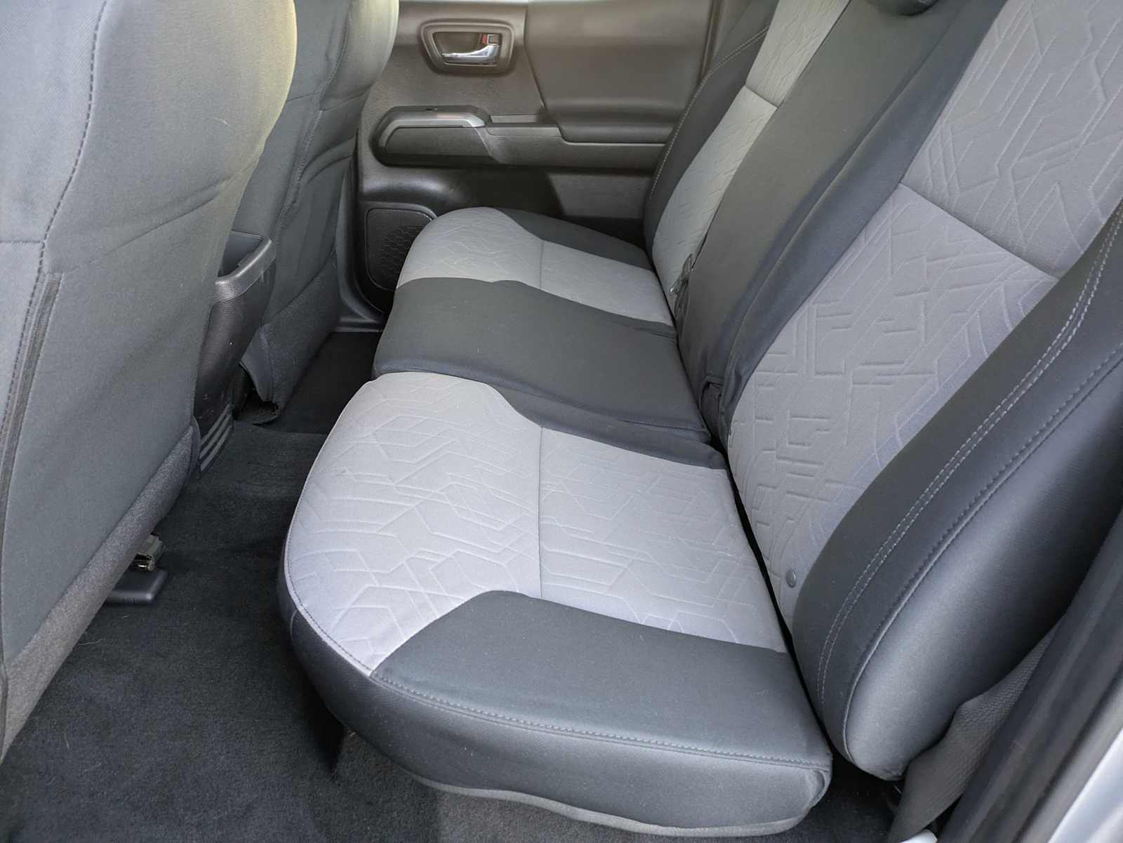 Thumbnail: 2020 Toyota Tacoma - 18