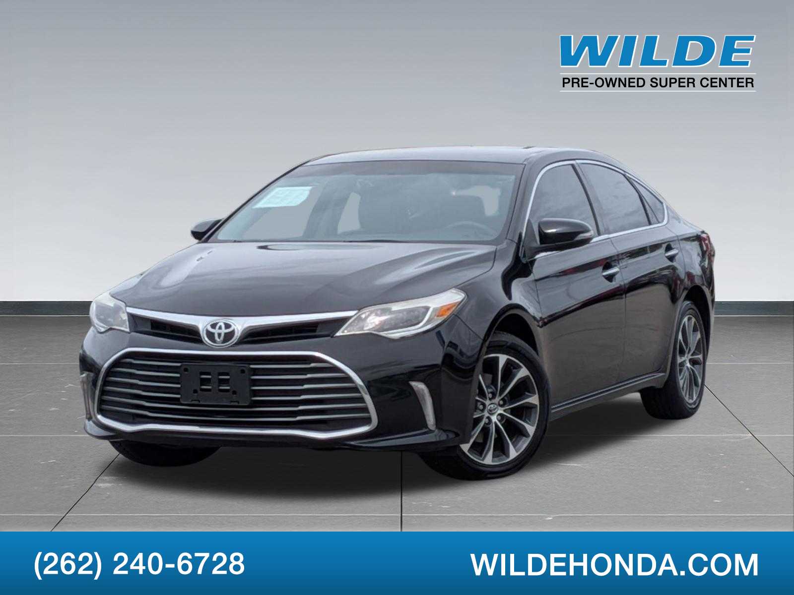 2016 Toyota Avalon XLE -
                  Waukesha, WI