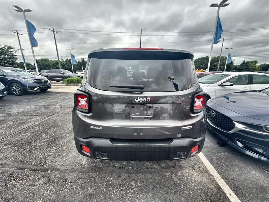 Thumbnail: 2017 Jeep Renegade - 5
