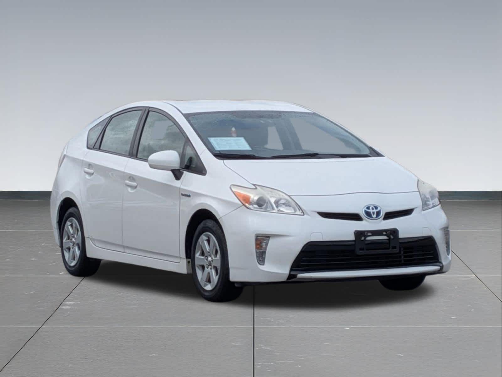 Thumbnail: 2013 Toyota Prius - 8