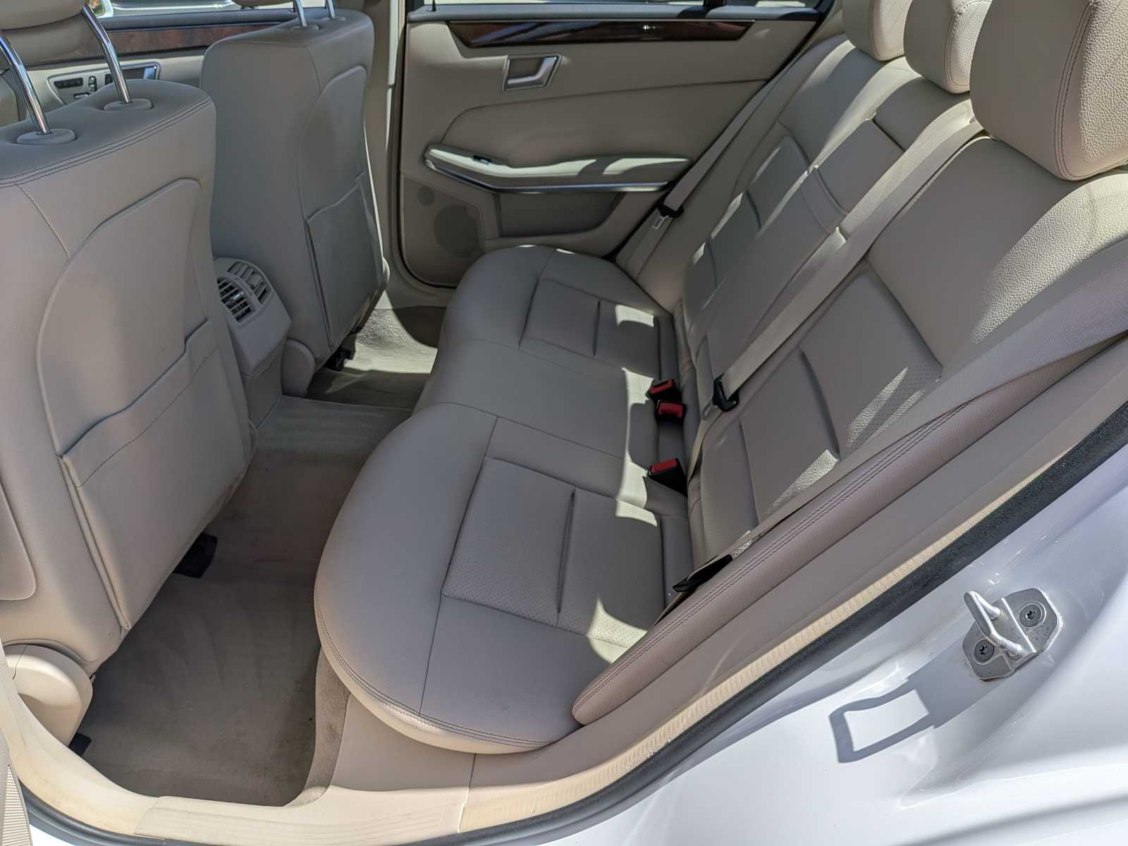 Thumbnail: 2014 Mercedes-Benz E-Class - 18