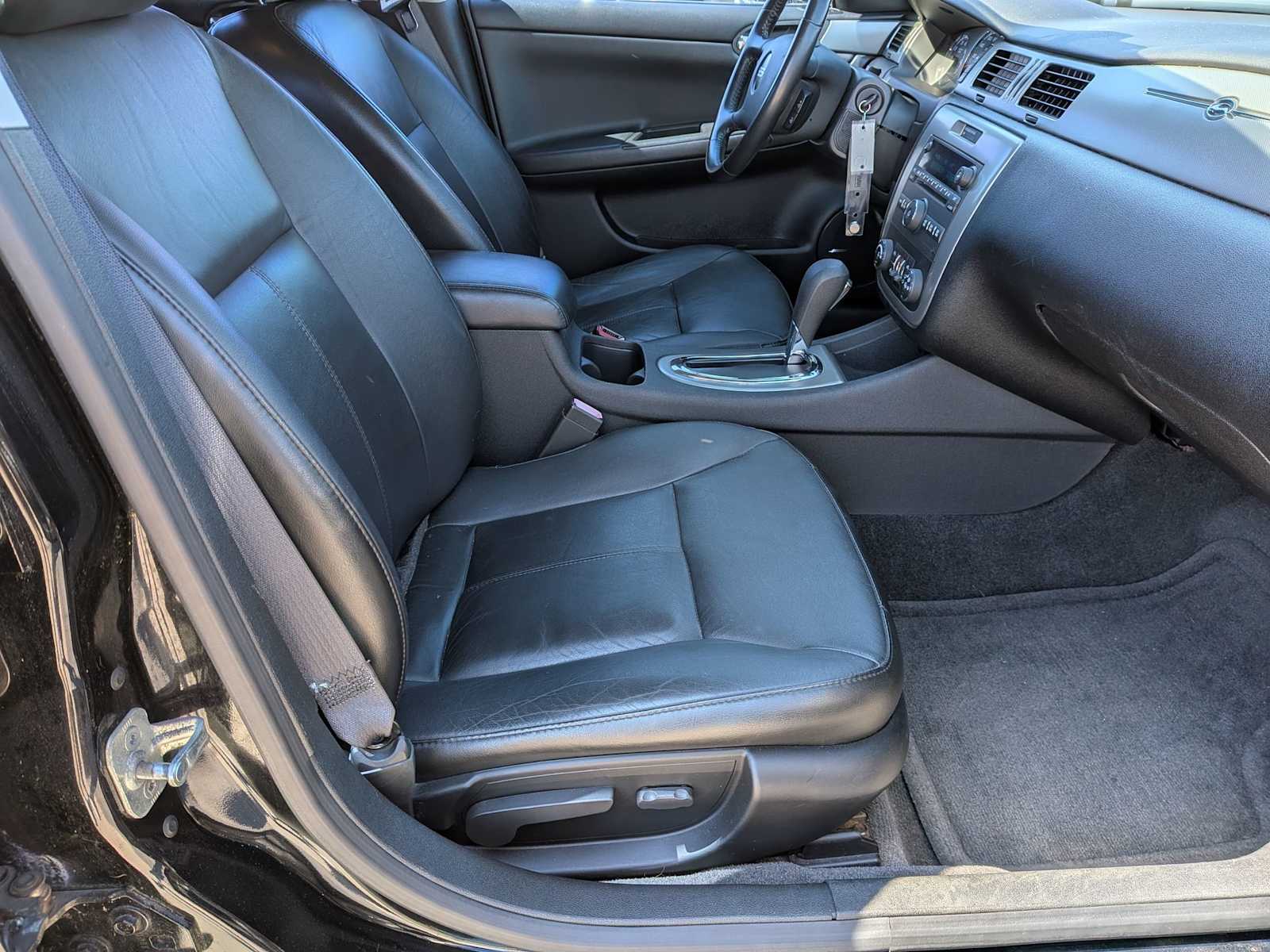 Thumbnail: 2009 Chevrolet Impala - 18
