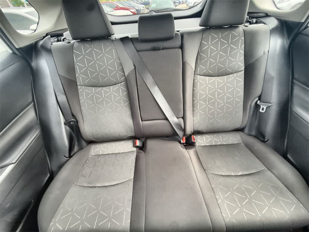 2021 Toyota RAV4 XLE 20