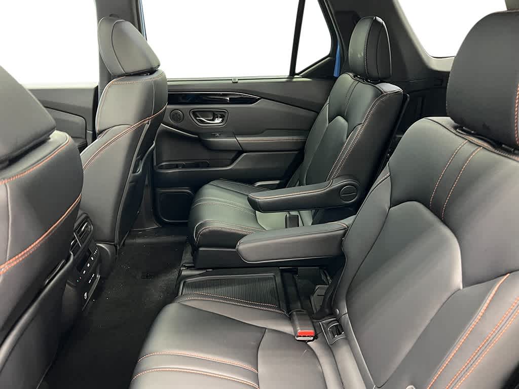 Thumbnail: 2025 Honda Pilot - 30