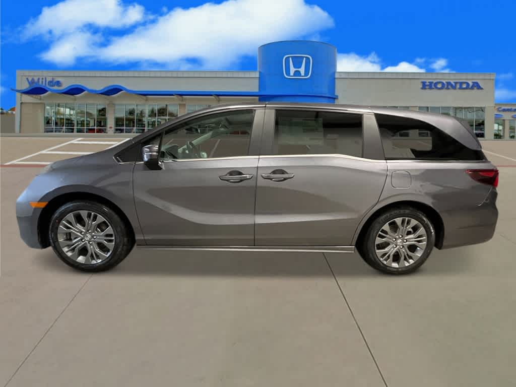 2026 Honda Odyssey Touring photo 2