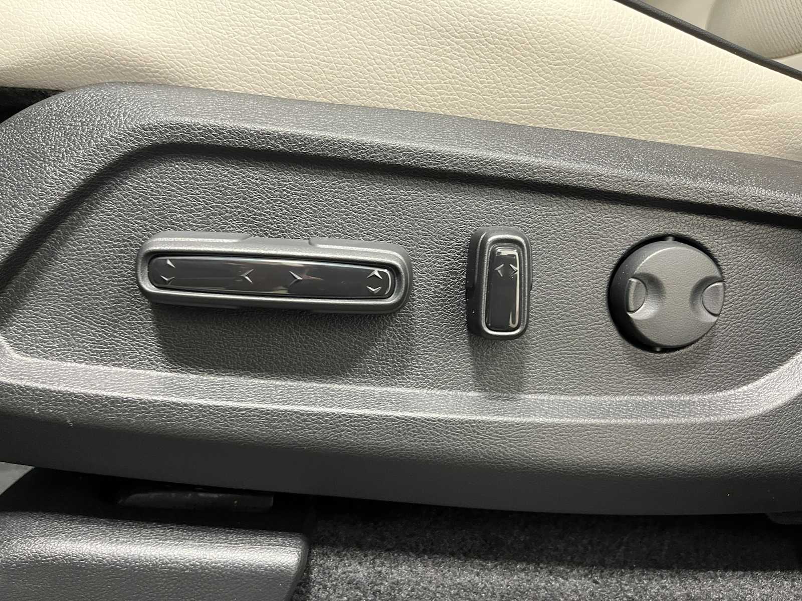 Thumbnail: 2026 Honda Pilot - 14