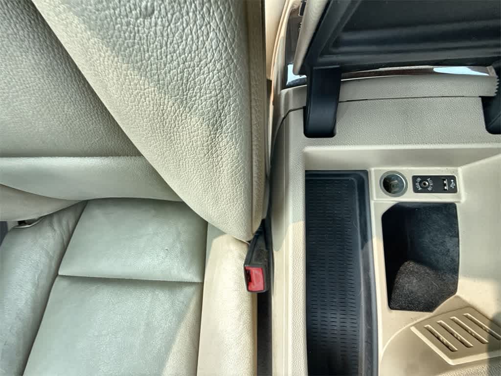 2012 BMW 3 Series 328i 29