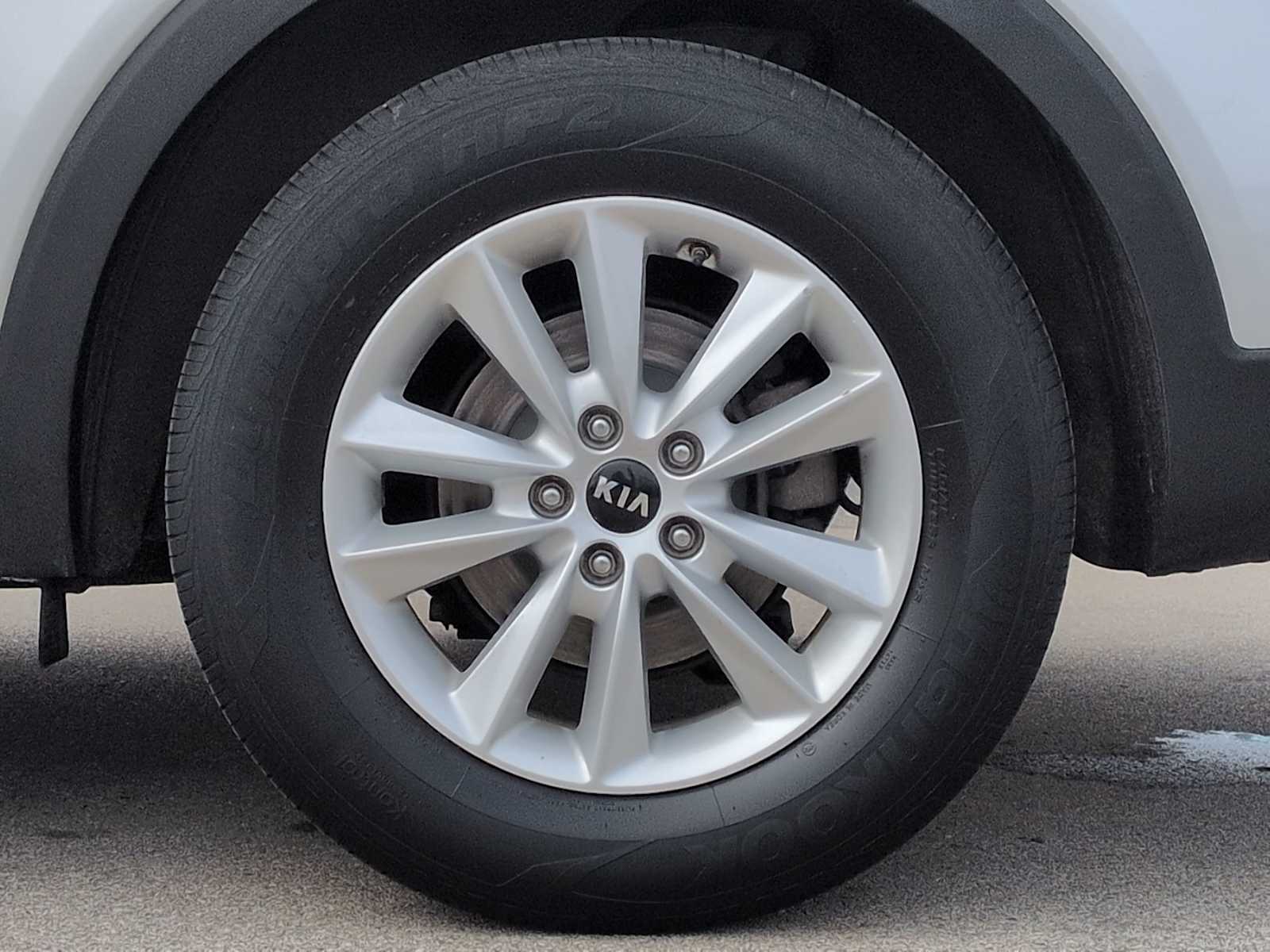 Thumbnail: 2019 Kia Sorento - 14