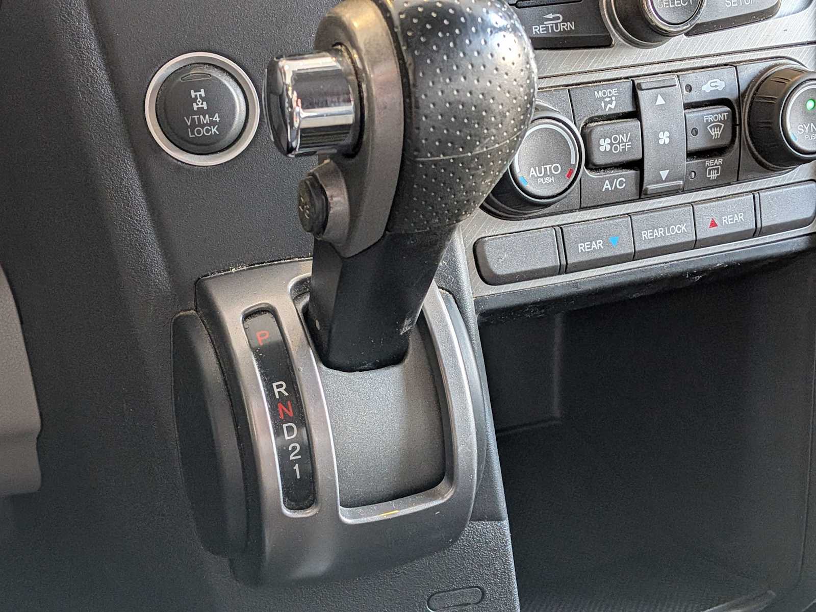 Thumbnail: 2013 Honda Pilot - 27