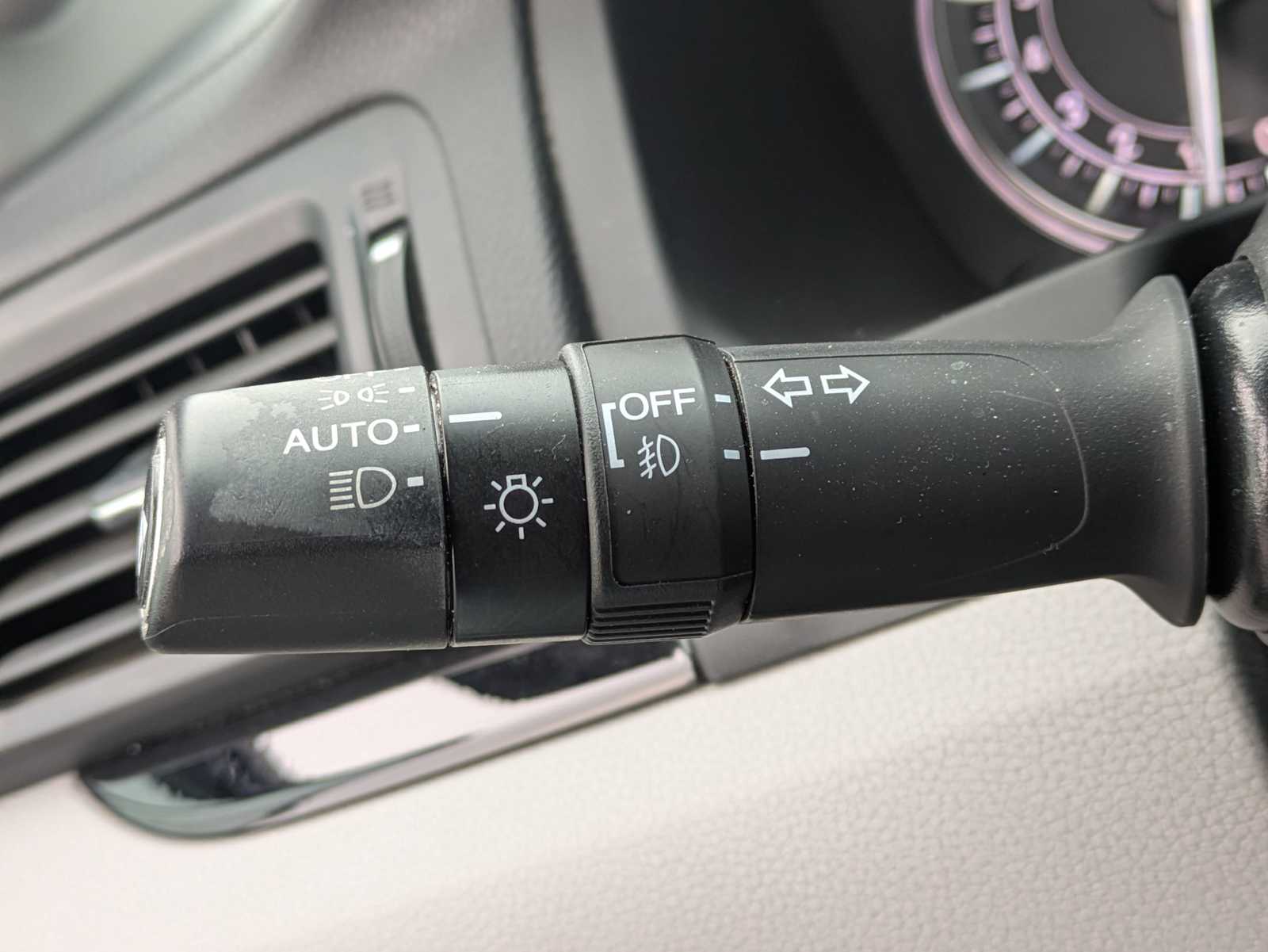 Thumbnail: 2018 Honda Pilot - 26