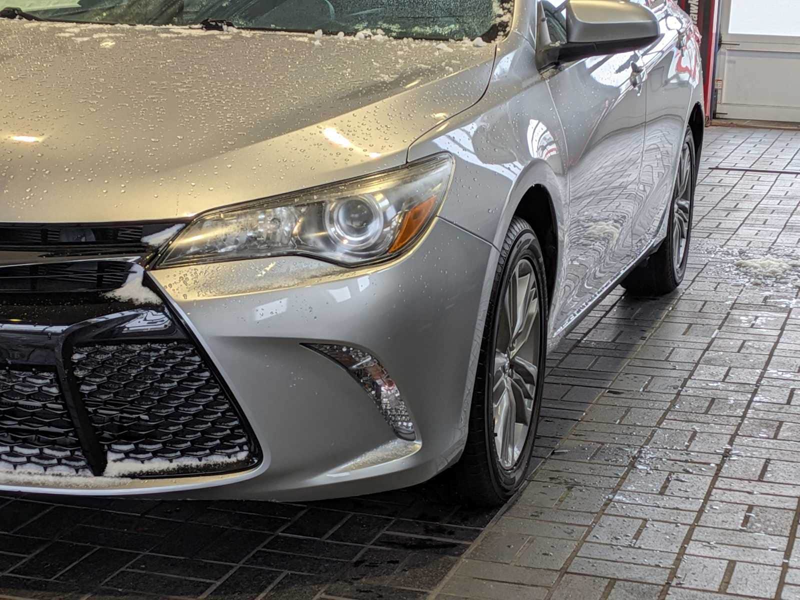 Thumbnail: 2017 Toyota Camry - 10