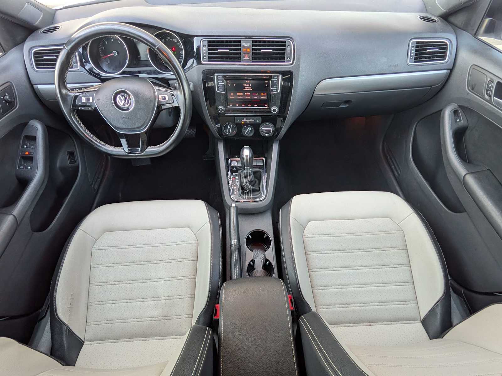 Thumbnail: 2017 Volkswagen Jetta - 19