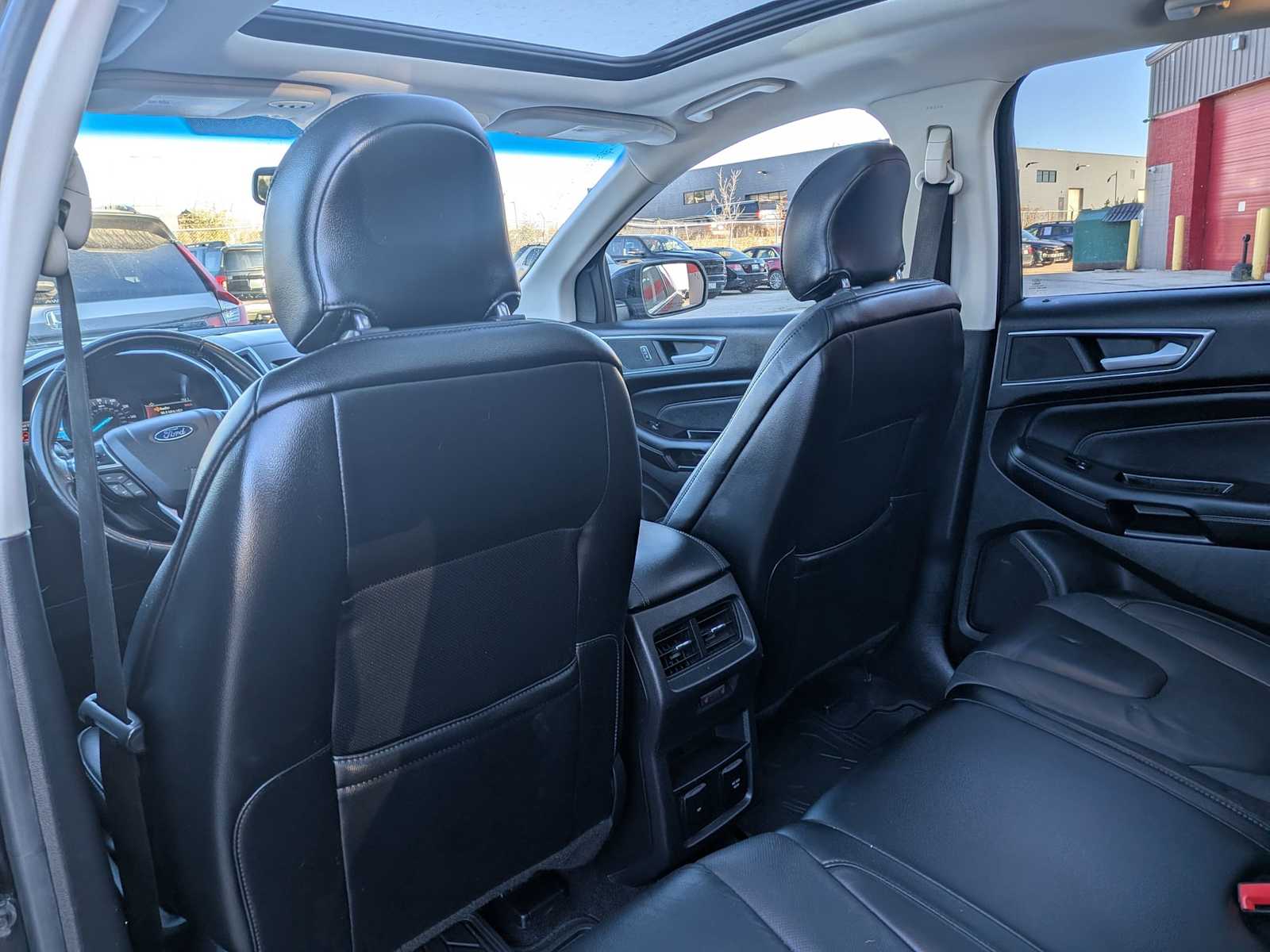 Thumbnail: 2016 Ford Edge - 17