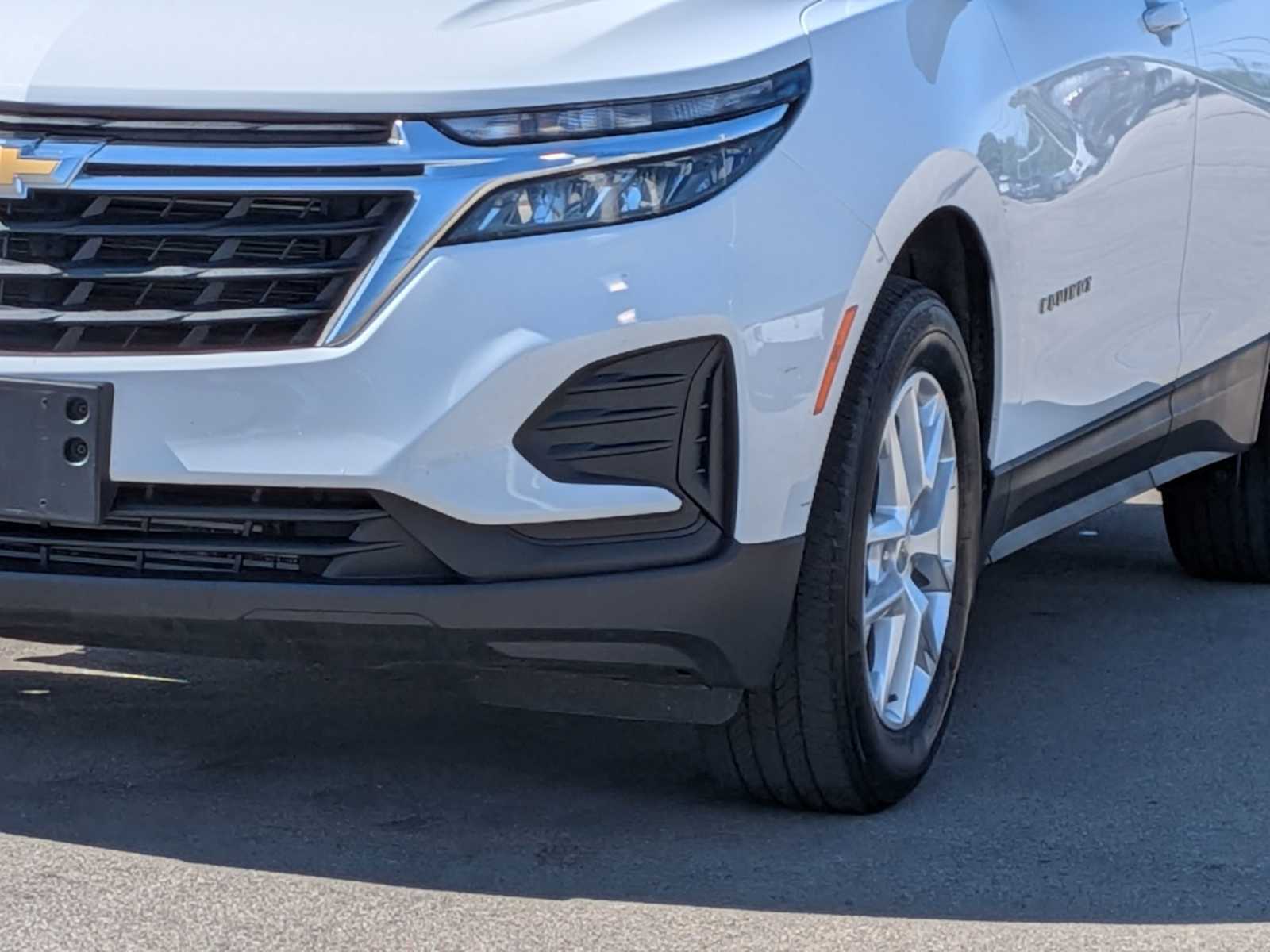 Thumbnail: 2022 Chevrolet Equinox - 9