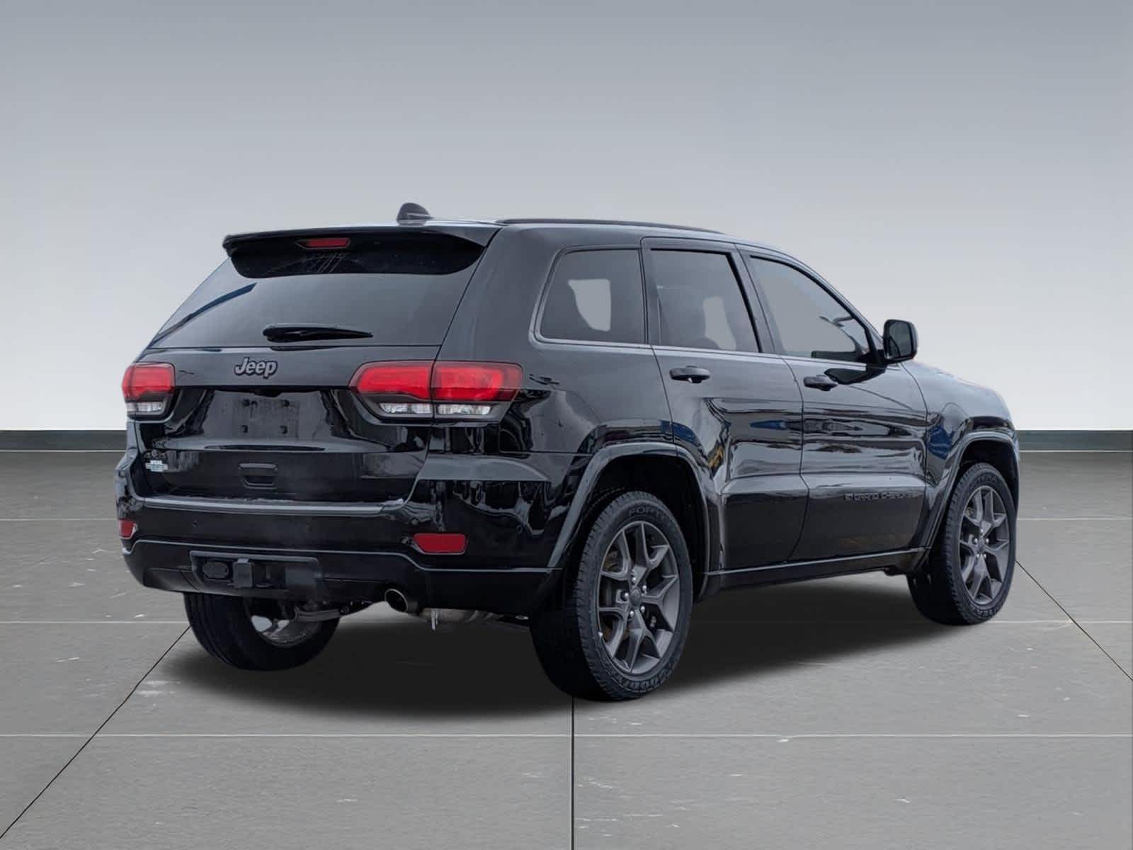 Thumbnail: 2021 Jeep Grand Cherokee - 6