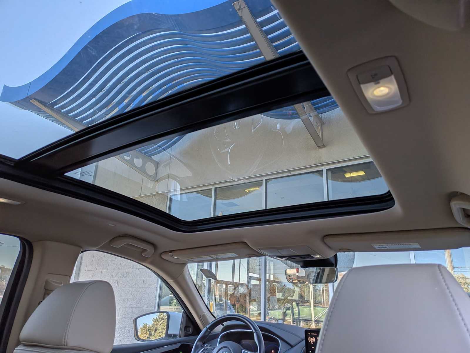 Thumbnail: 2023 Acura MDX - 20