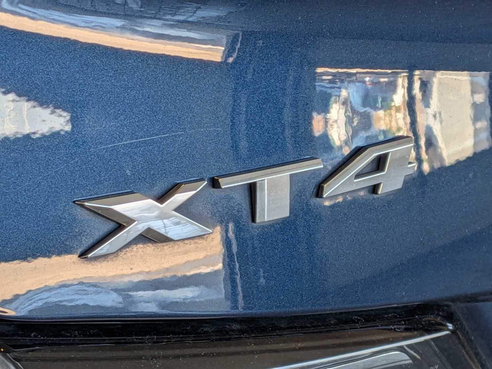 Thumbnail: 2019 Cadillac XT4 - 11