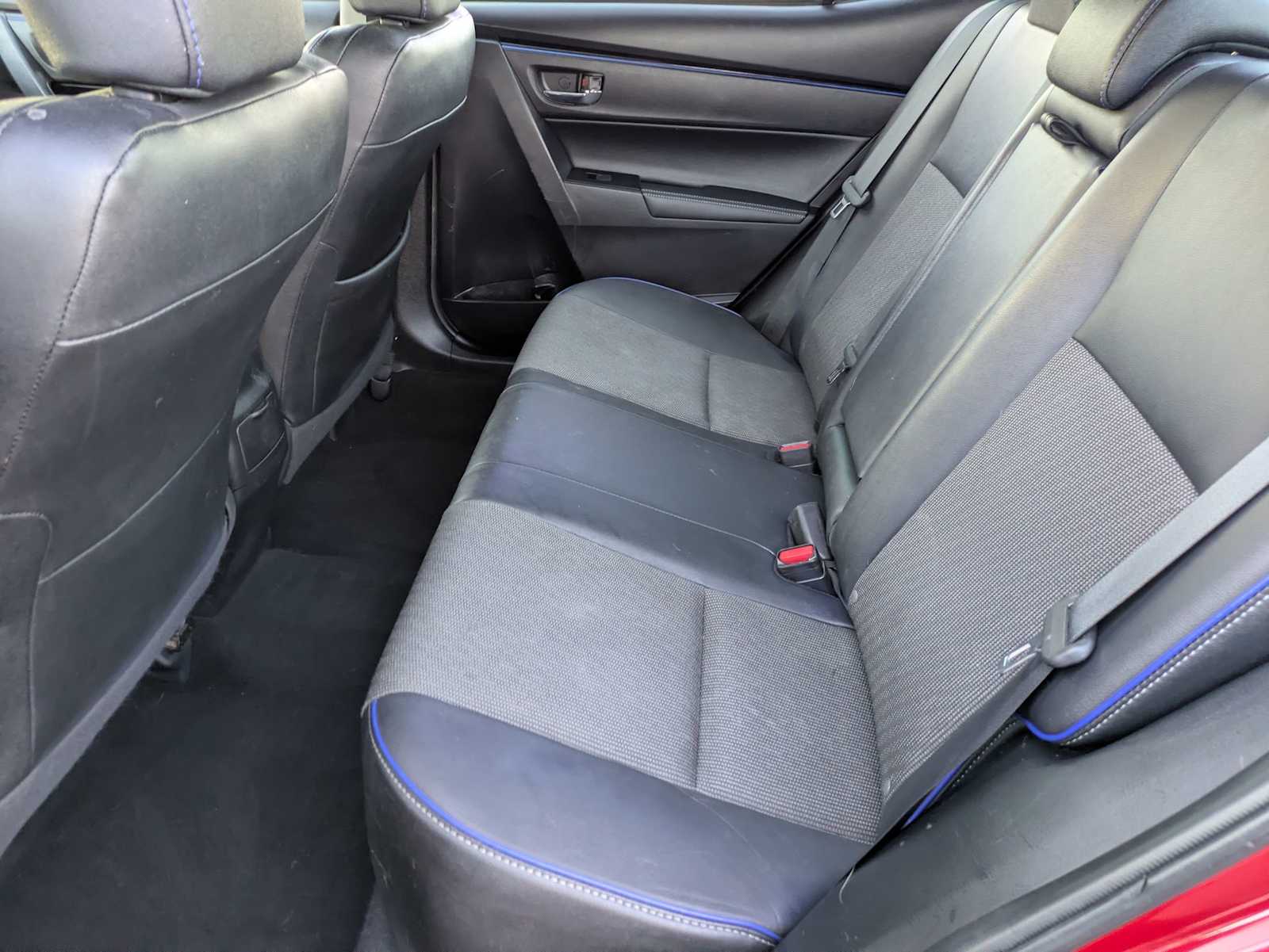 Thumbnail: 2017 Toyota Corolla - 17