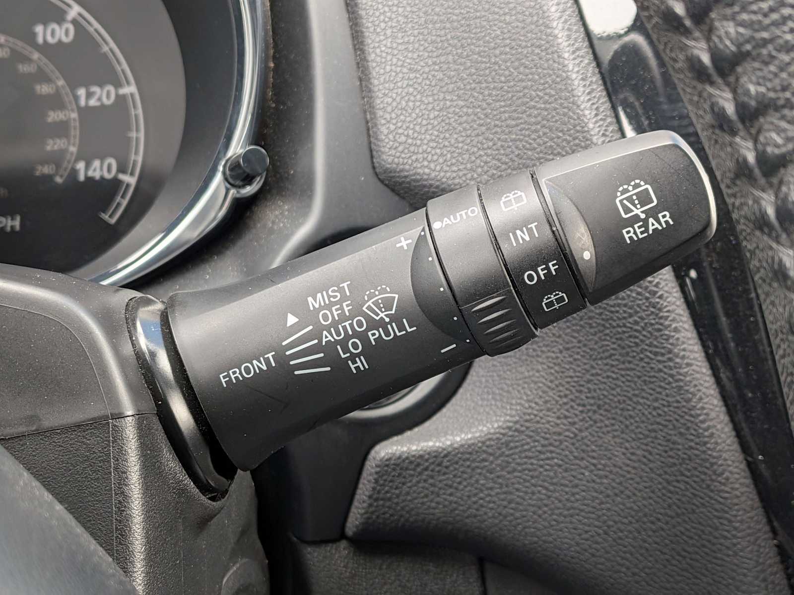 Thumbnail: 2024 Mitsubishi Outlander Sport - 21