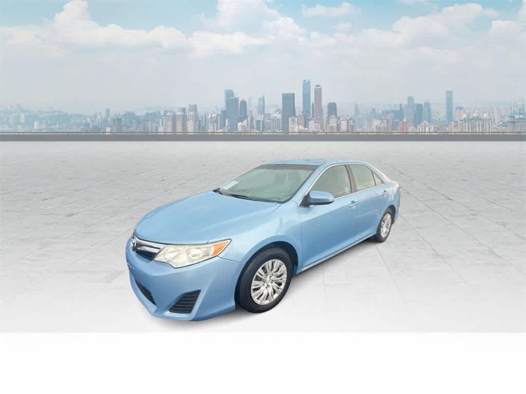 2012 Toyota Camry LE -
                  Waukesha, WI