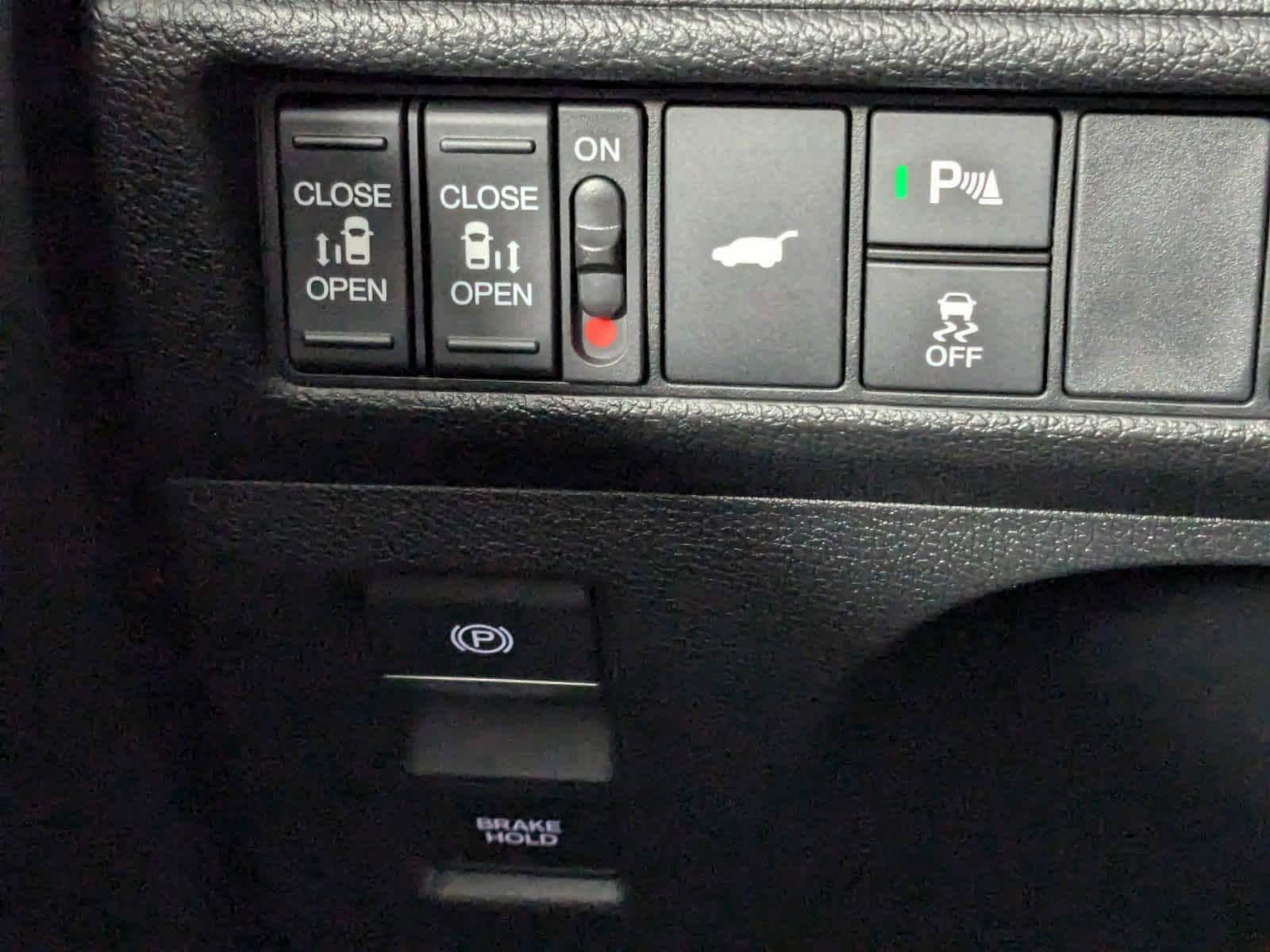 Thumbnail: 2026 Honda Odyssey - 21