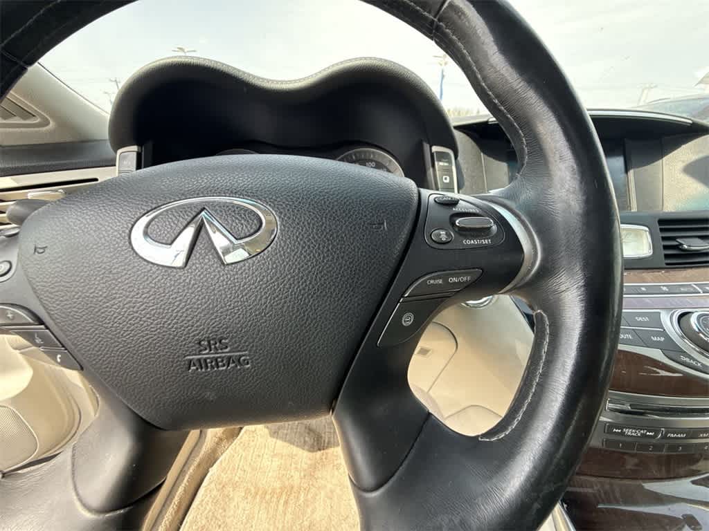 Thumbnail: 2012 INFINITI M56 - 24