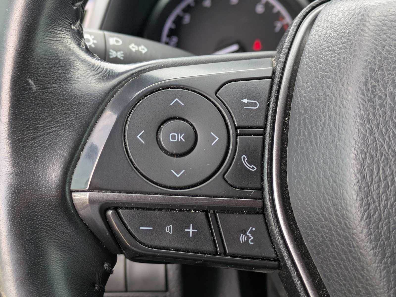 Thumbnail: 2023 Toyota Camry - 22