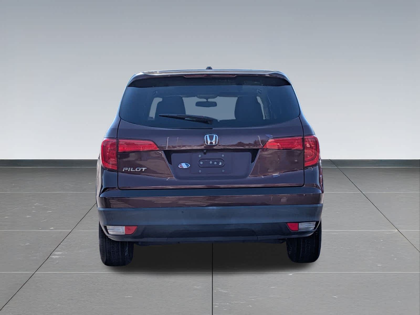 Thumbnail: 2017 Honda Pilot - 5