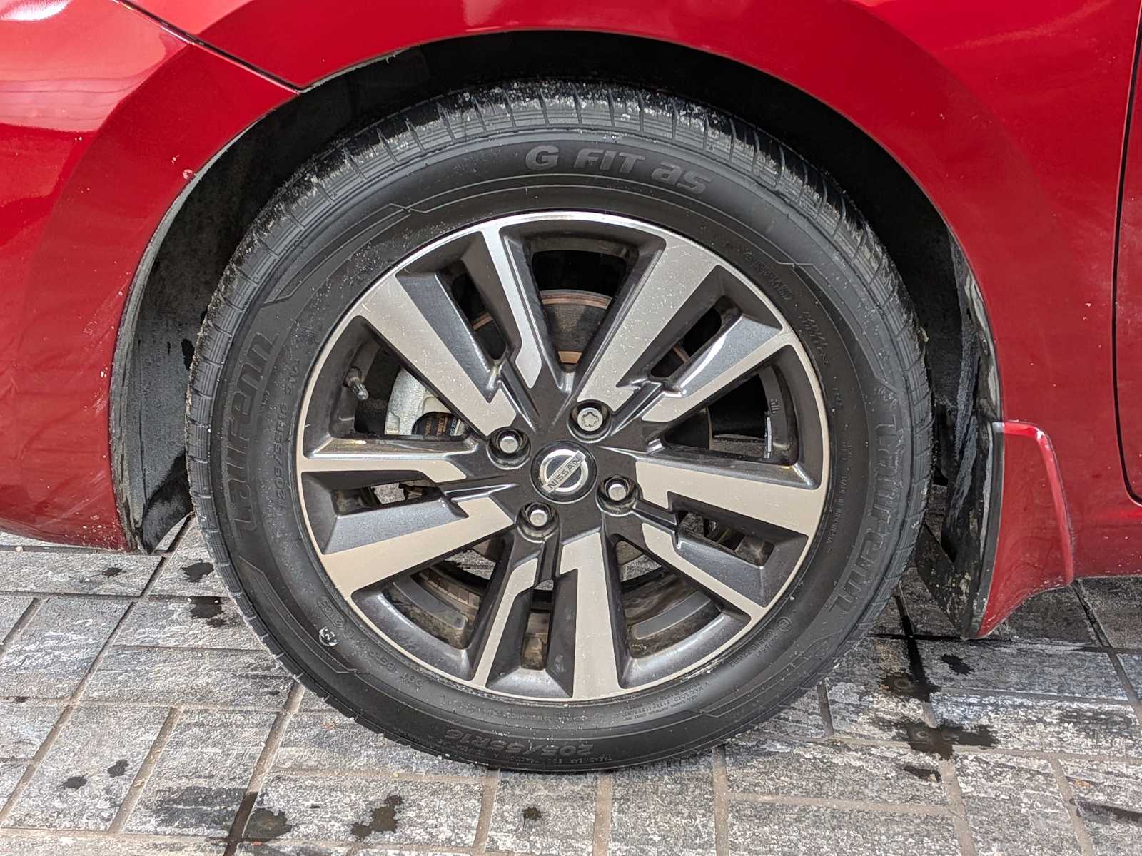 Thumbnail: 2020 Nissan Versa - 12