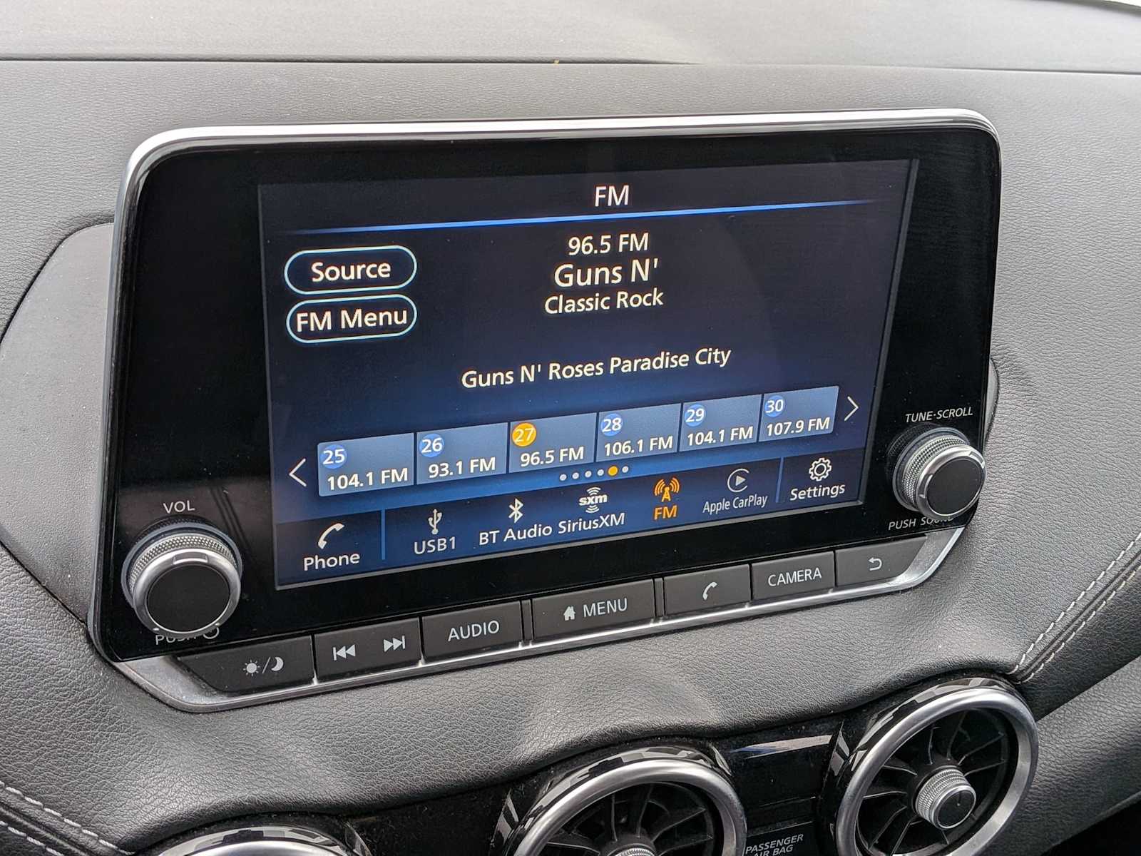 Thumbnail: 2021 Nissan Sentra - 25