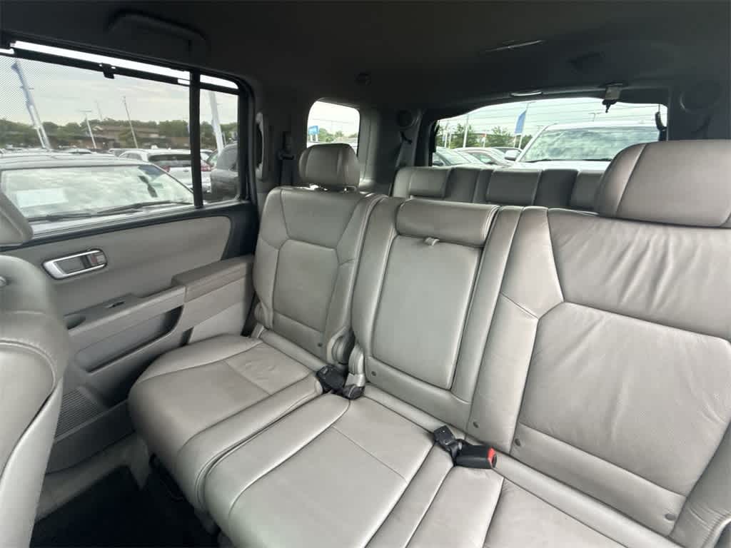 Thumbnail: 2011 Honda Pilot - 20