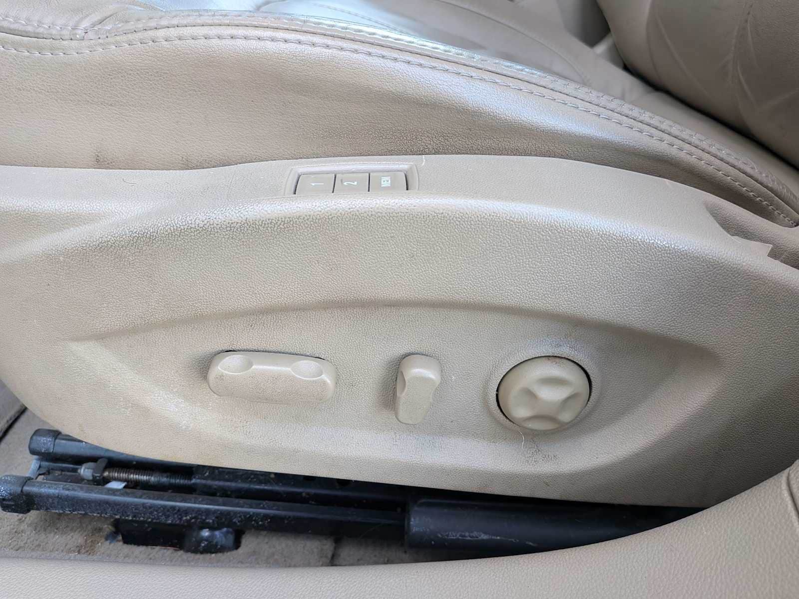 Thumbnail: 2013 Buick LaCrosse - 16