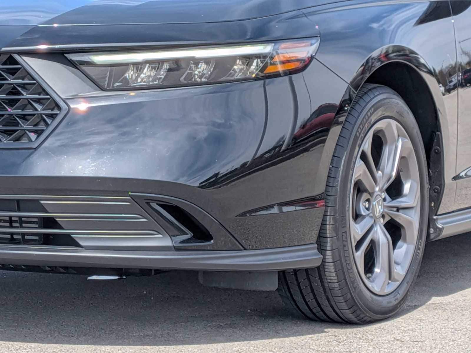 Thumbnail: 2023 Honda Accord - 10