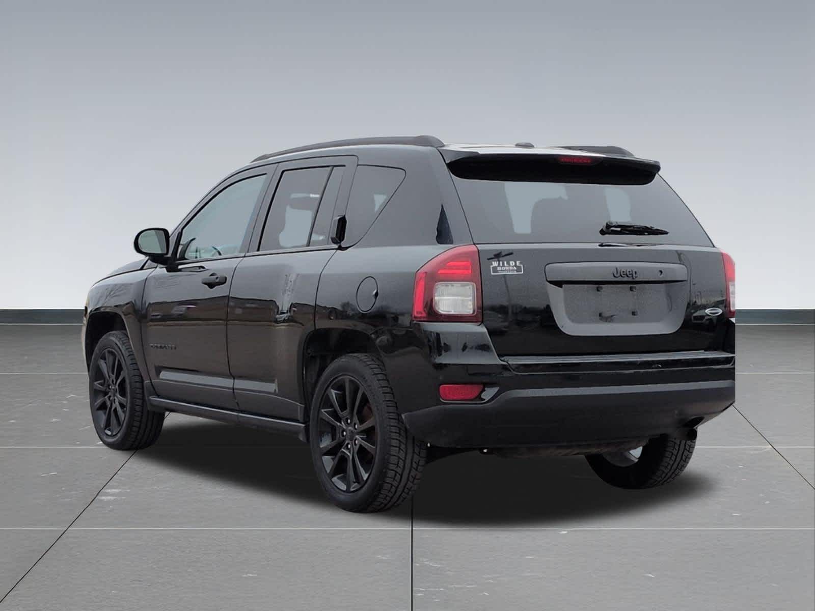 Thumbnail: 2015 Jeep Compass - 4