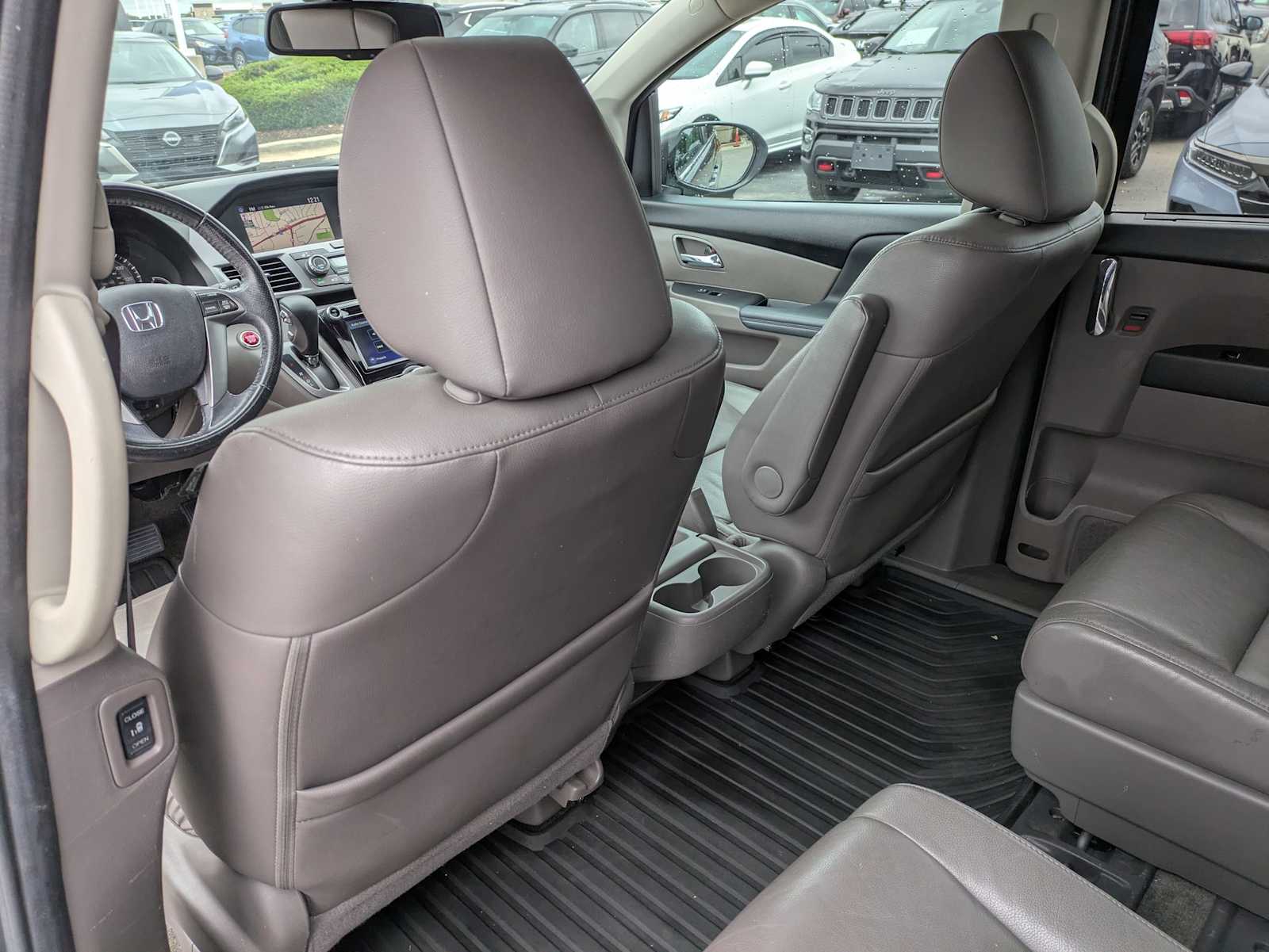 Thumbnail: 2014 Honda Odyssey - 17