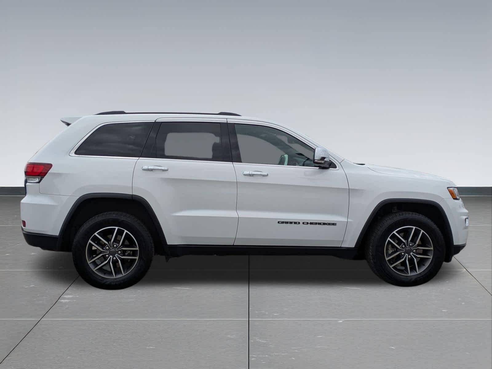 Thumbnail: 2021 Jeep Grand Cherokee - 7