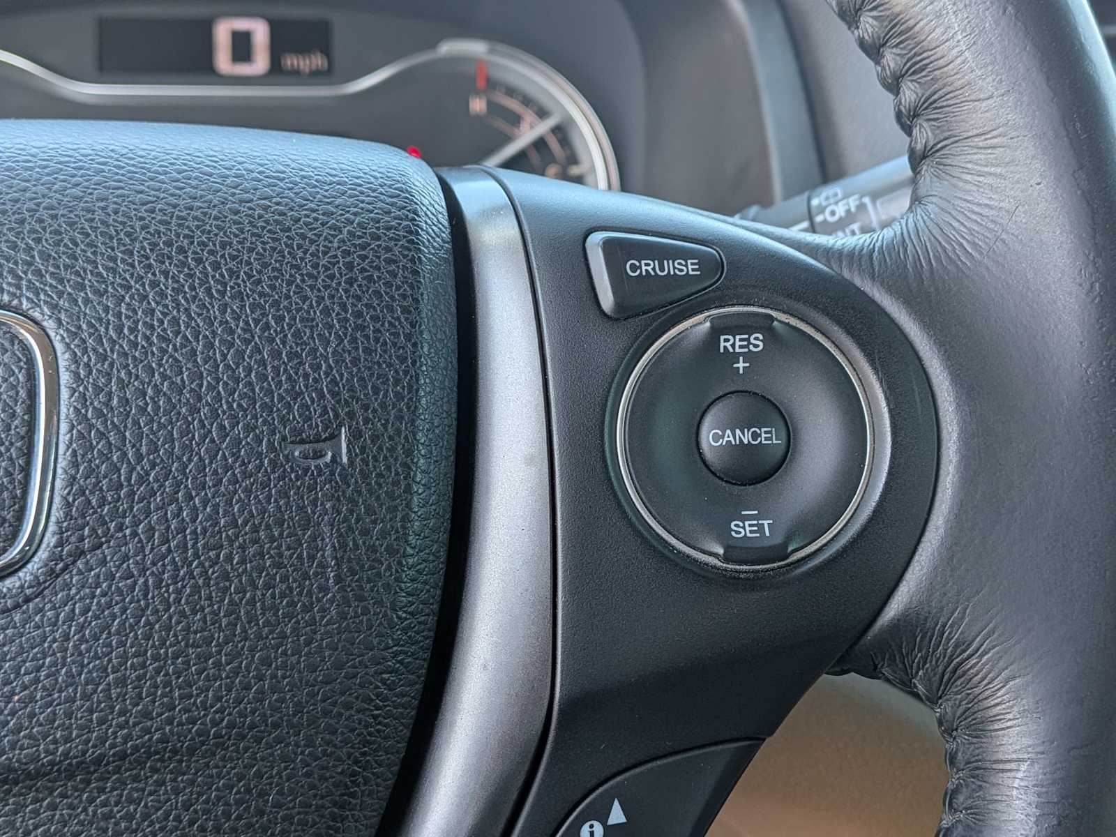 Thumbnail: 2017 Honda Pilot - 27