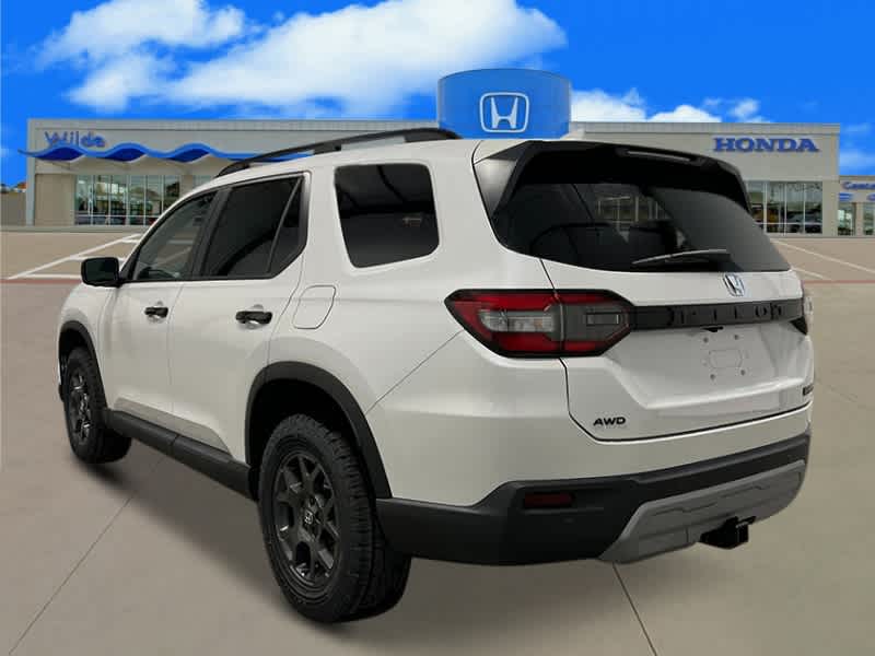 2025 Honda Pilot TrailSport photo 3