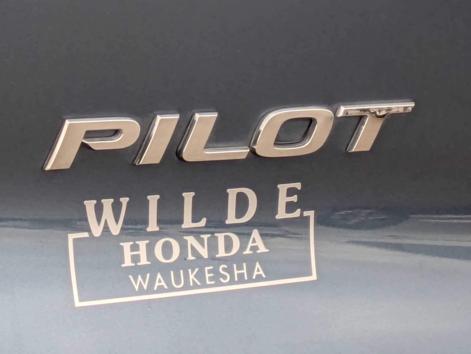 Thumbnail: 2018 Honda Pilot - 12
