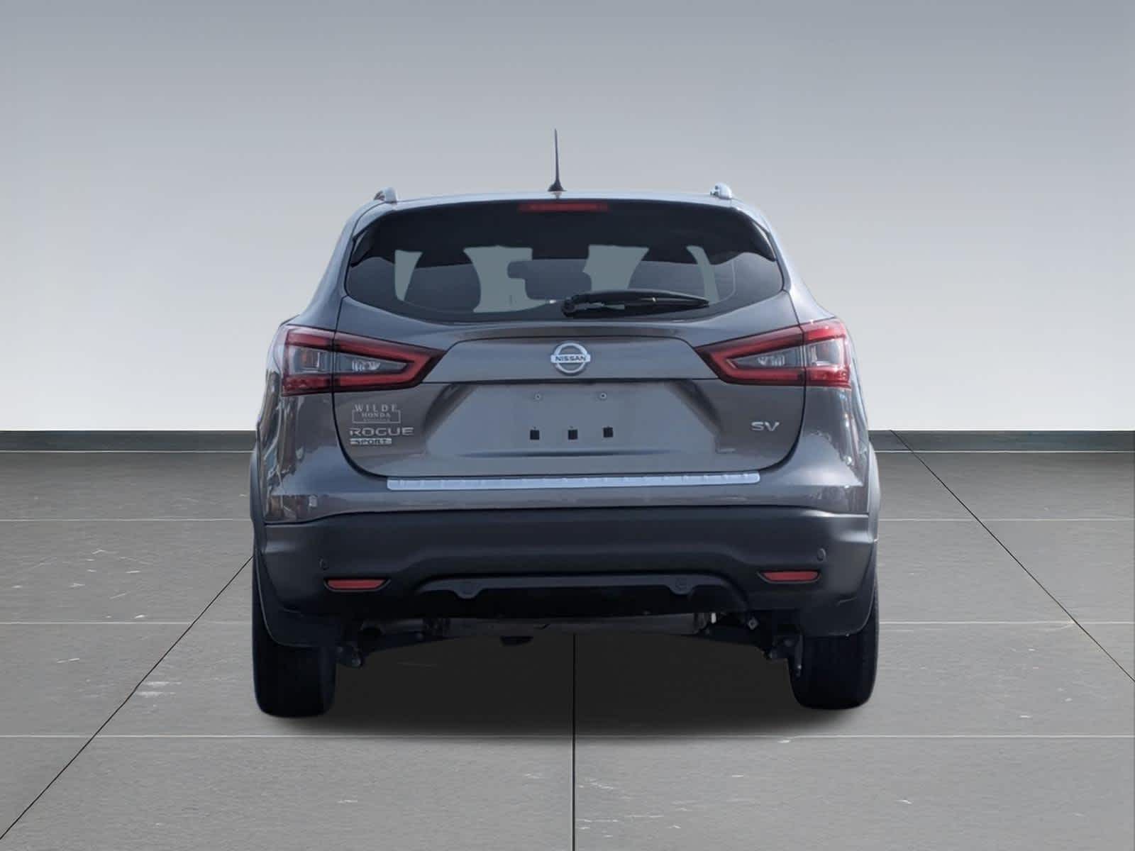 Thumbnail: 2021 Nissan Rogue Sport - 4