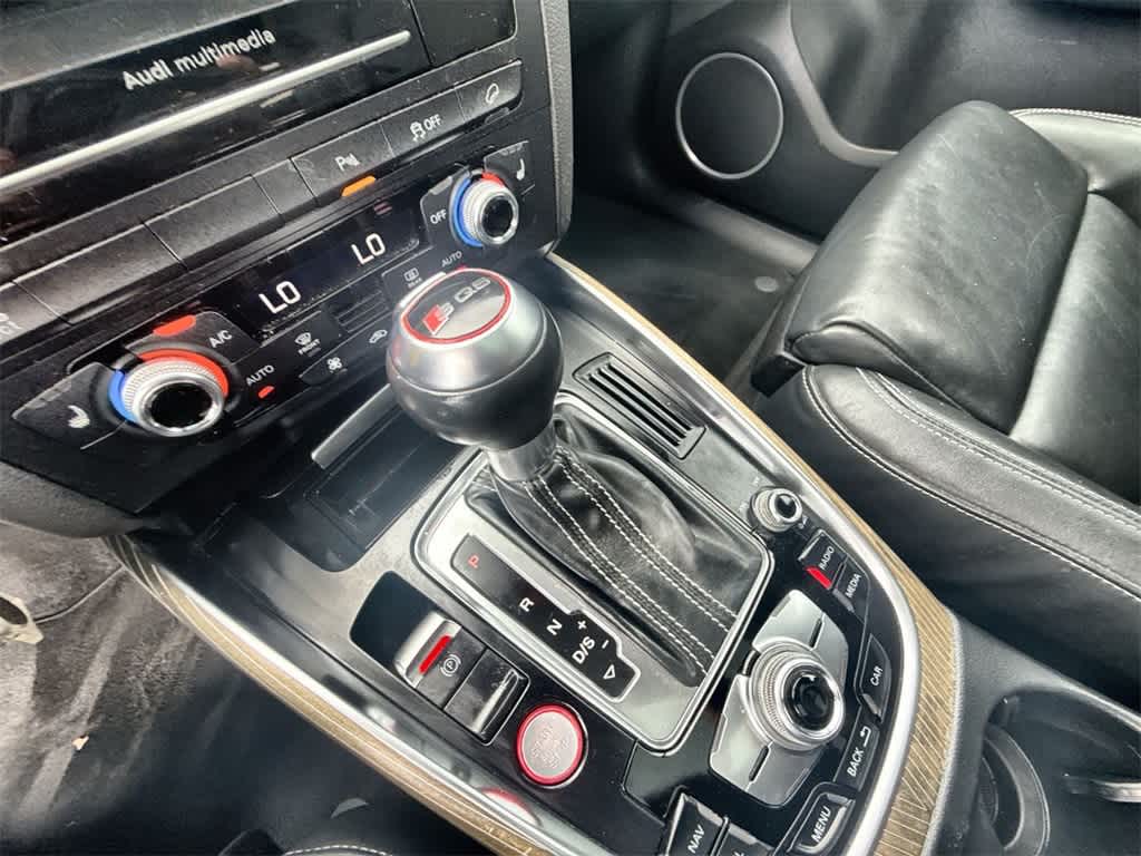 Thumbnail: 2015 Audi SQ5 - 32