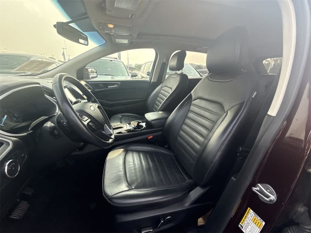 Thumbnail: 2018 Ford Edge - 15