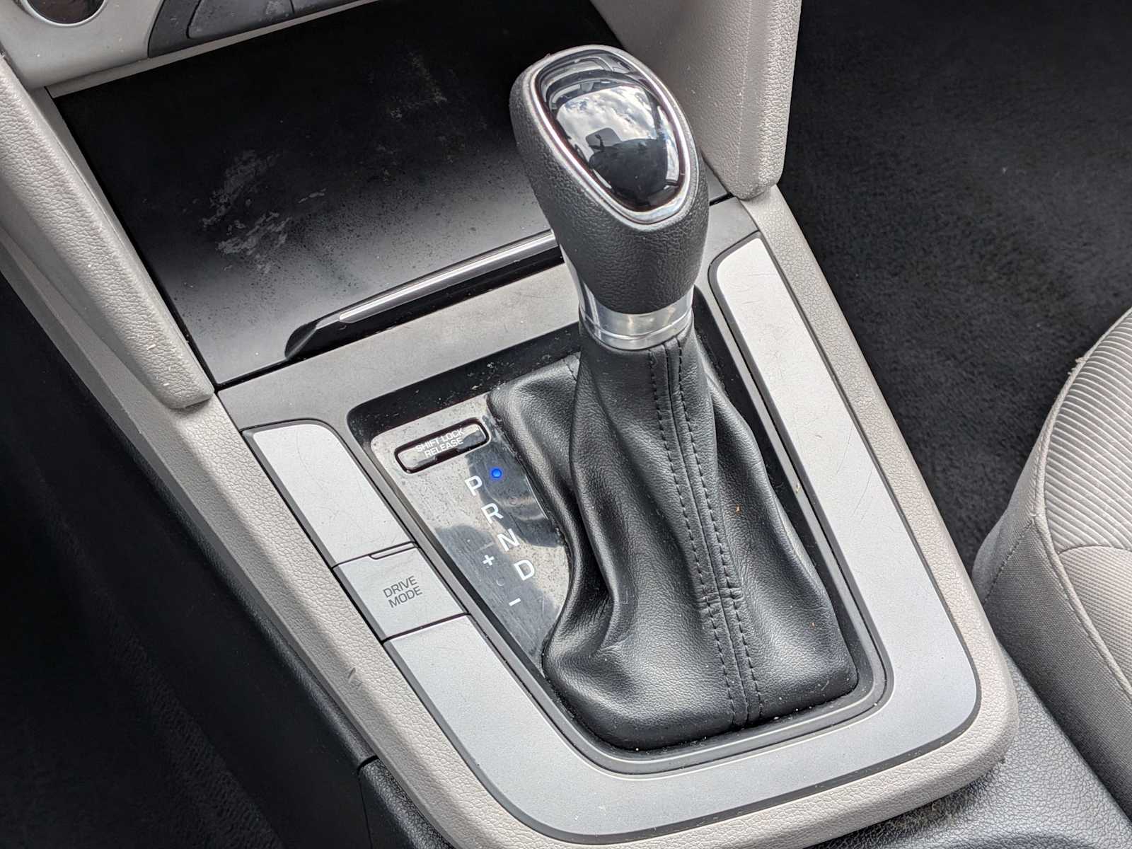 Thumbnail: 2018 Hyundai Elantra - 22