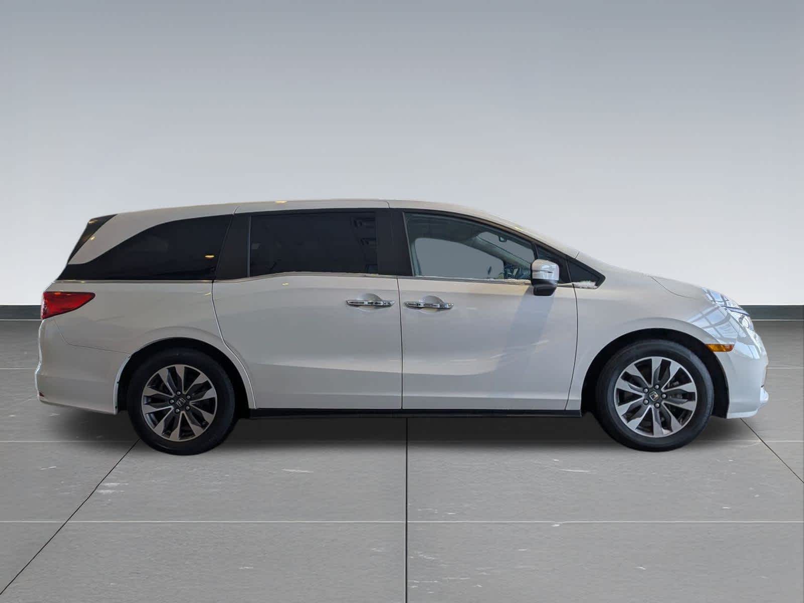 Thumbnail: 2023 Honda Odyssey - 7