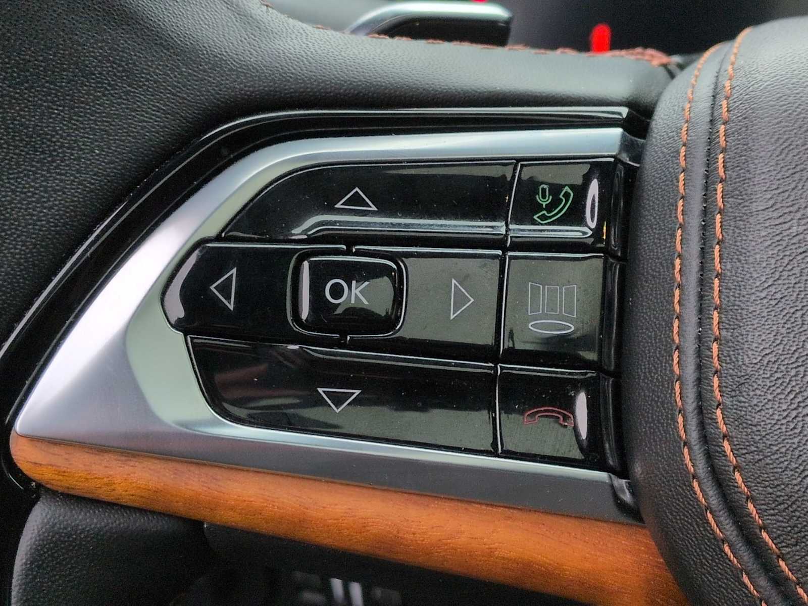 Thumbnail: 2023 Jeep Grand Cherokee - 22