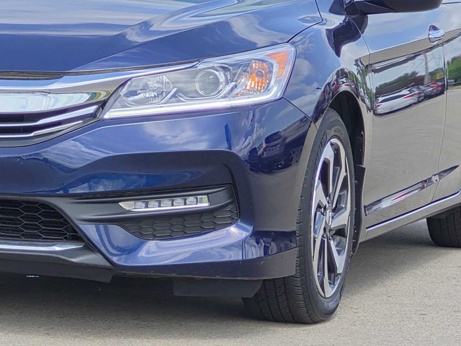 Thumbnail: 2016 Honda Accord - 15