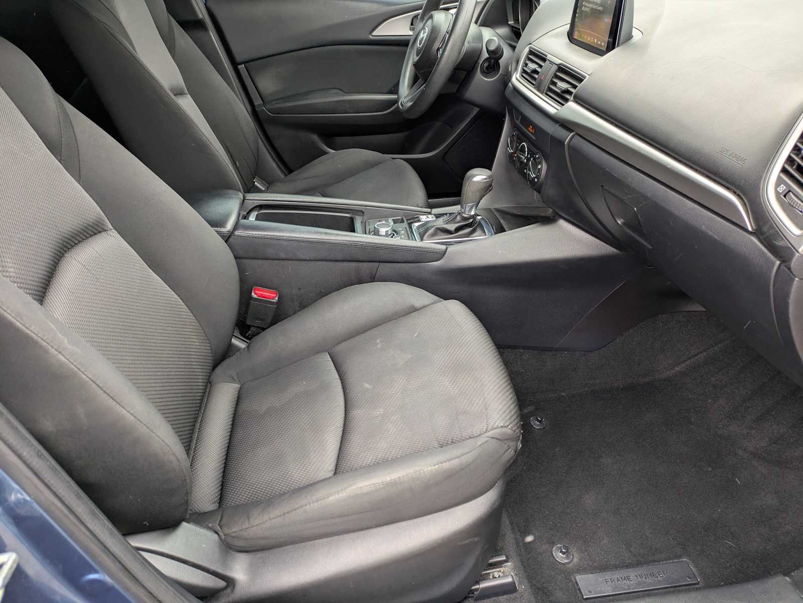 Thumbnail: 2018 Mazda Mazda3 - 18