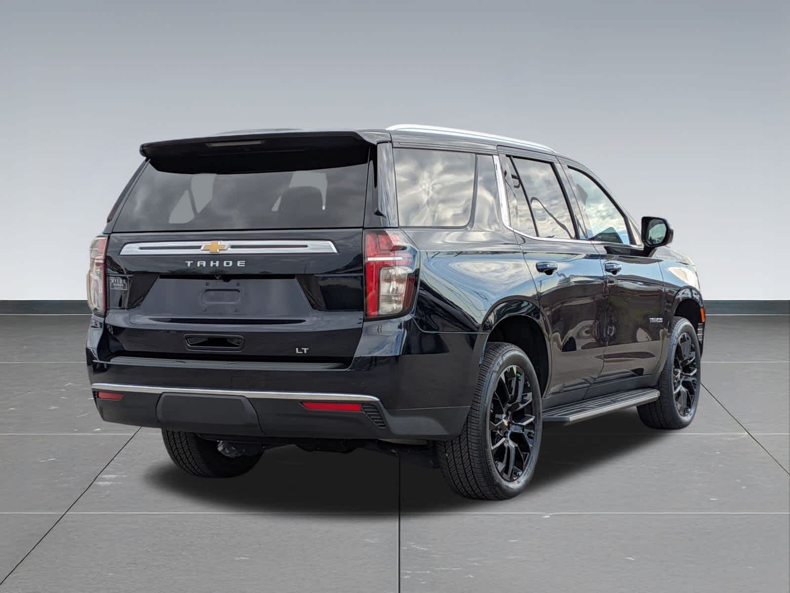 Thumbnail: 2023 Chevrolet Tahoe - 6