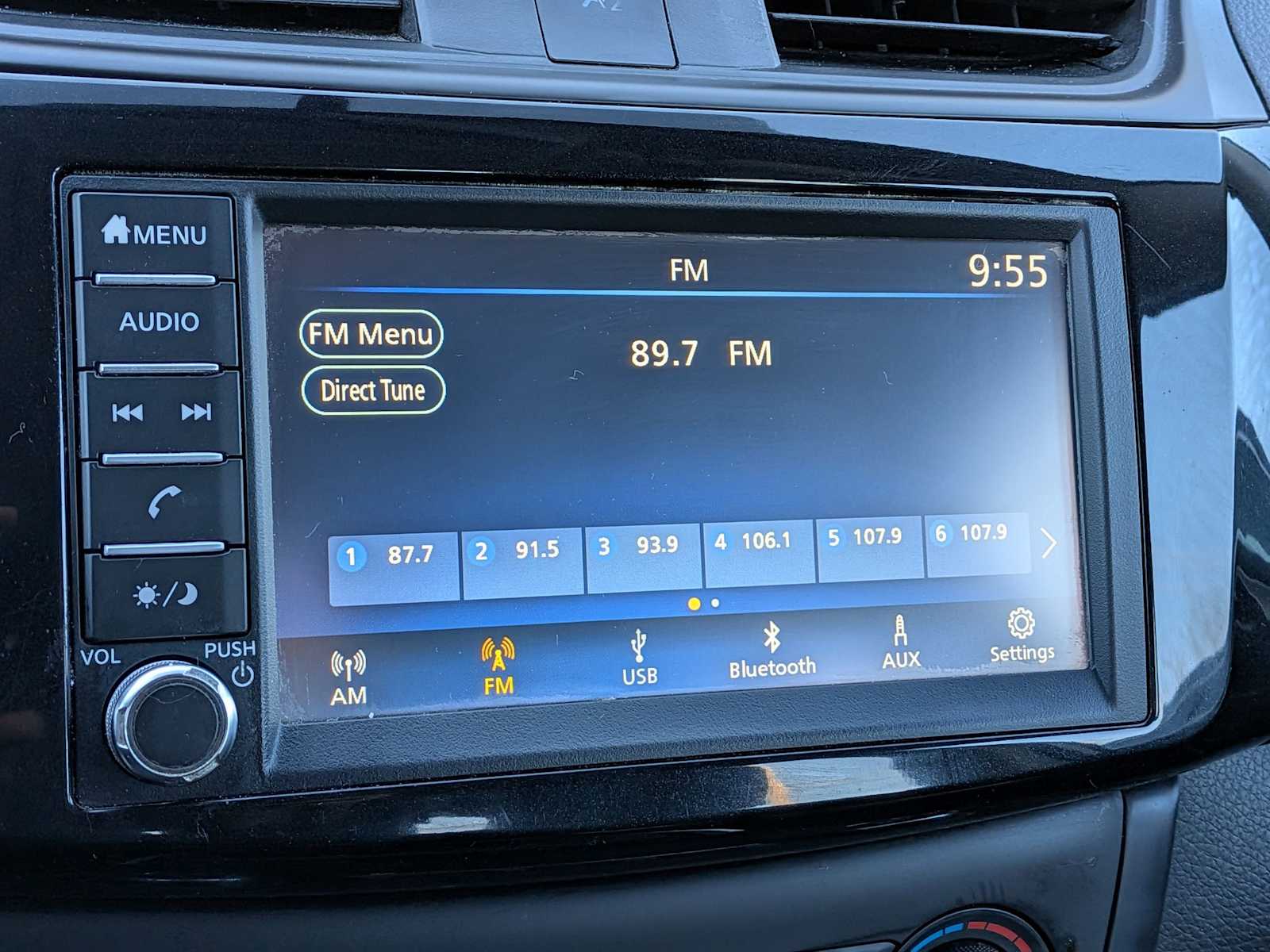 Thumbnail: 2019 Nissan Sentra - 24